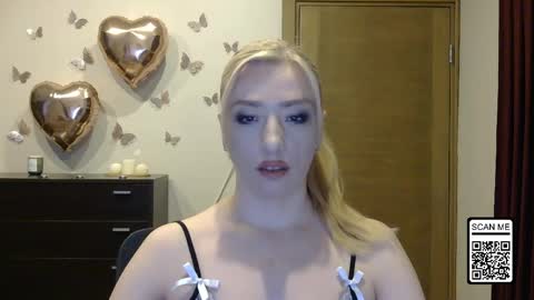 Snapshot of wild_silk_desire chatting on May 2026 06:02:01 PM Alina online show from May 2026 06:02:01 PM