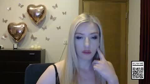 Snapshot of wild_silk_desire chatting on June 2026 05:16:01 PM Alina online show from June 2026 05:16:01 PM