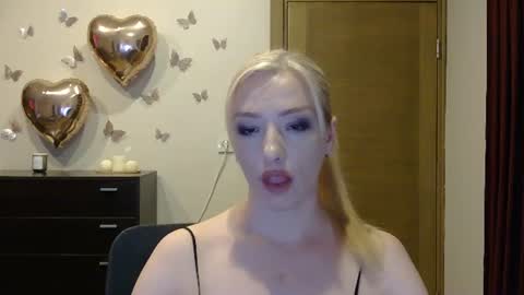Snapshot of wild_silk_desire chatting on July 2026 05:04:01 PM Alina online show from July 2026 05:04:01 PM