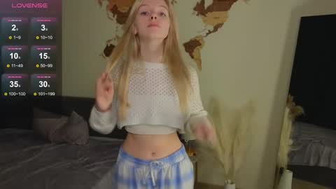 Ava online show from February 2025 09:31:01 AM