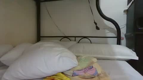 Snapshot of wildbrownchick69 chatting on February 2025 12:32:01 AM WildChick online show from February 2025 12:32:01 AM