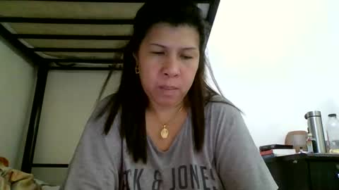 Snapshot of wildbrownchick69 chatting on November 2025 06:02:01 AM WildChick online show from November 2025 06:02:01 AM