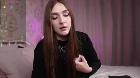 Snapshot of wilder_weinn chatting on November 2025 09:43:01 AM .. alice .. online show from November 2025 09:43:01 AM