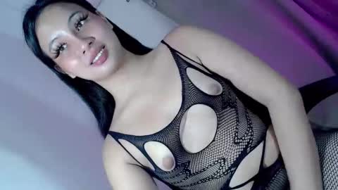 wildest_dream1 online show from November 2025 06:18:02 PM