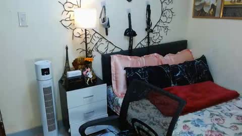 Snapshot of wildesttwinky chatting on December 2025 12:27:01 AM Arvie Rubio online show from December 2025 12:27:01 AM