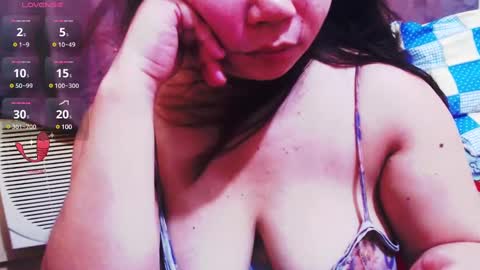 Snapshot of wildhotasianx chatting on March 2025 05:24:02 AM wildhotasianx online show from March 2025 05:24:02 AM