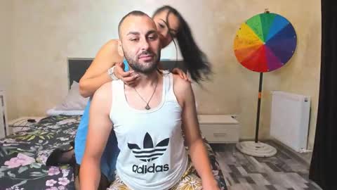 Snapshot of wildlovers24 chatting on October 2025 09:06:01 PM RobRoxy online show from October 2025 09:06:01 PM