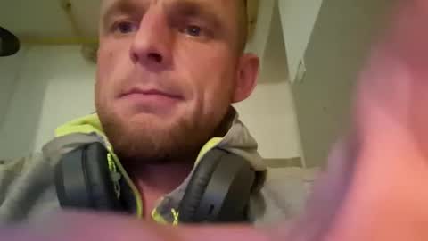 Snapshot of wildmike93 chatting on October 2025 10:50:02 PM wildmike93 online show from October 2025 10:50:02 PM