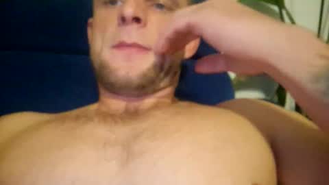 Snapshot of wildmike93 chatting on October 2025 07:24:02 PM wildmike93 online show from October 2025 07:24:02 PM