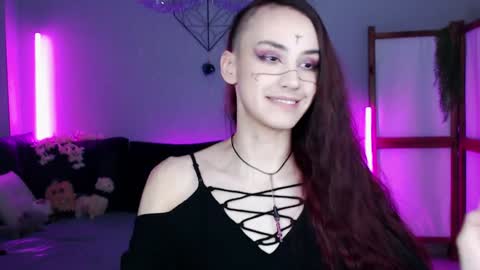 Snapshot of wildorchid_ chatting on December 2024 03:02:02 AM Master Kieran hehim online show from December 2024 03:02:02 AM