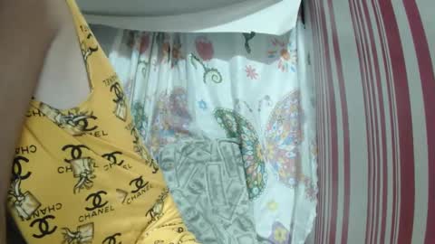 Snapshot of wildpoohkhaye chatting on March 2025 09:04:01 PM wildpoohkhaye online show from March 2025 09:04:01 PM