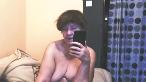 Snapshot of wildredcat chatting on November 2025 11:11:02 AM WildRedCat online show from November 2025 11:11:02 AM