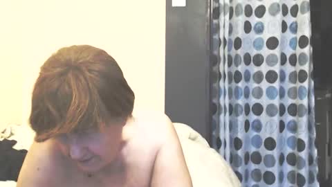 Snapshot of wildredcat chatting on December 2025 10:02:01 AM WildRedCat online show from December 2025 10:02:01 AM