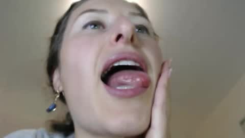 WildRose L - check my Pinned tweet if you dont see me online within 5 minutes after Ive sent email notifications online show from December 2025 01:36:01 AM