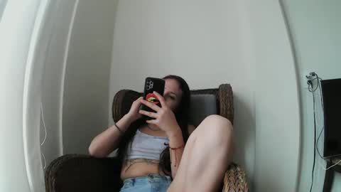 Wild Strawberry online show from January 2025 06:27:01 PM