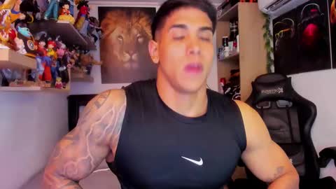 Snapshot of william_dracko9 chatting on March 2026 04:30:02 AM Dracko online show from March 2026 04:30:02 AM