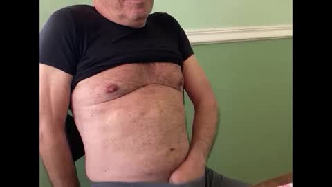 Snapshot of willirob chatting on March 2025 06:22:02 PM William online show from March 2025 06:22:02 PM