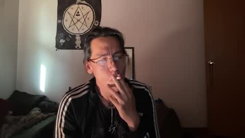 Ville Lohner online show from November 2025 08:11:01 PM