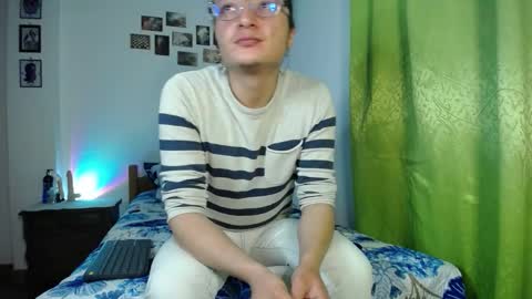 Snapshot of willmonkey chatting on November 2025 02:23:02 AM willmonkey online show from November 2025 02:23:02 AM