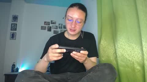 Snapshot of willmonkey chatting on November 2025 02:36:02 AM willmonkey online show from November 2025 02:36:02 AM