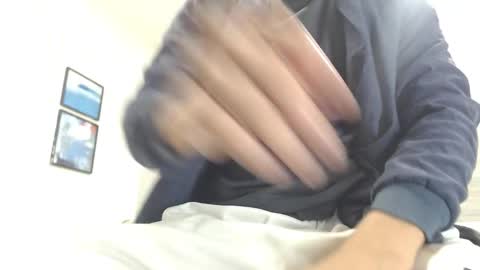 Wiltom online show from December 2025 03:34:01 AM