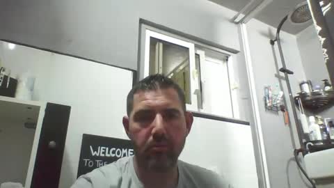 Snapshot of windowpane5 chatting on January 2025 08:04:01 PM windowpane online show from January 2025 08:04:01 PM