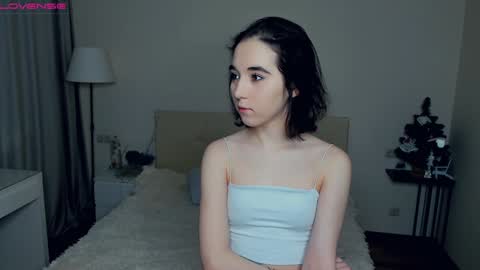 Amalia and Mia online show from January 2025 07:09:02 AM