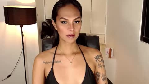 winidaputa online show from April 2026 08:01:02 AM