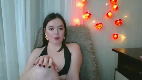 Emma  online show from February 2026 07:43:01 PM