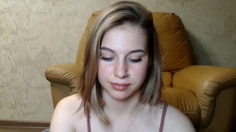 wira_witch online show from November 2025 02:01:01 PM