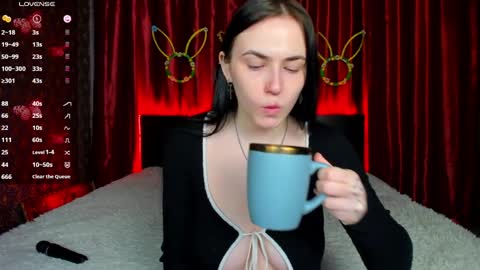 Kira online show from April 2026 06:13:05 AM