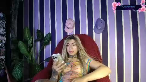 Snapshot of witch_divinne chatting on June 2026 12:43:02 AM ig WitchDivinne online show from June 2026 12:43:02 AM