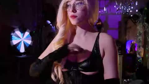 Goddess of two strapons  - Mr. long Don Mr. Pinky online show from April 2026 08:11:01 PM