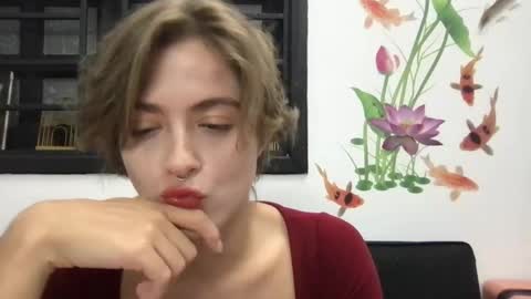 Snapshot of witches_curves chatting on May 2026 03:39:01 PM Nemo online show from May 2026 03:39:01 PM