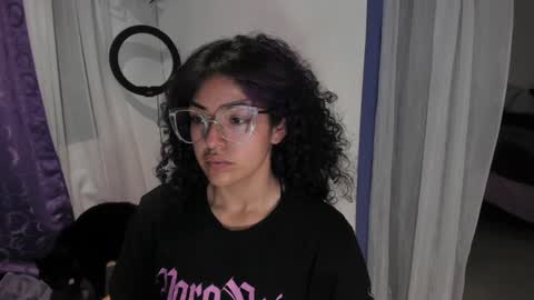     Luna Violeta  A r t i s t  online show from January 2025 03:11:02 AM