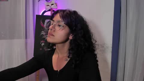     Luna Violeta  A r t i s t  online show from February 2025 11:36:01 PM