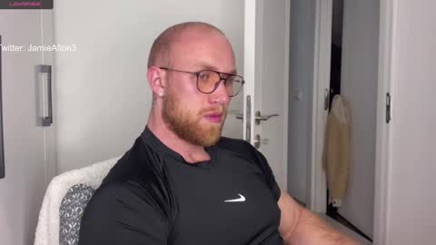 Wlademar online show from February 2025 05:18:01 AM