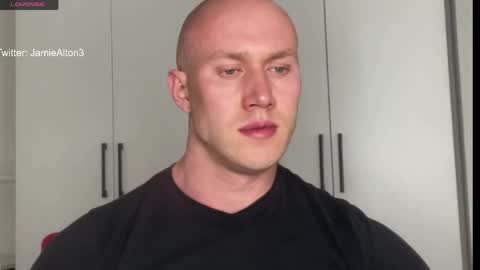 Wlademar online show from April 2026 07:07:01 PM