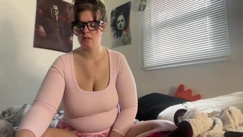 Moth online show from February 2025 05:22:02 PM