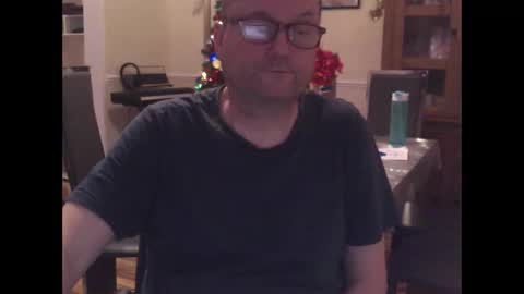 wobble444 online show from December 2025 02:38:01 AM