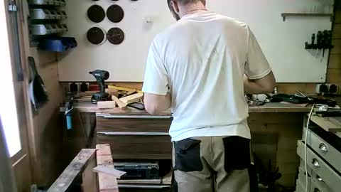 Snapshot of wolf021221 chatting on September 2025 11:21:02 AM wolf021221 online show from September 2025 11:21:02 AM