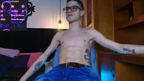  W O L F  online show from March 2026 11:21:01 AM