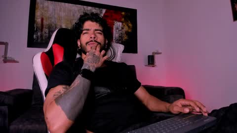 wolferatus online show from April 2026 04:01:01 PM