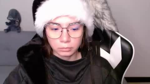 Alex online show from December 2025 02:06:01 AM