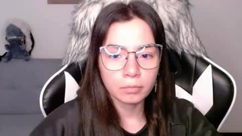 Alex online show from December 2025 02:19:01 AM