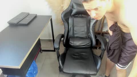 wolker_allan online show from November 2025 05:57:01 PM