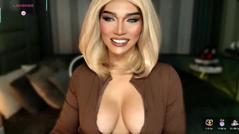 Julia online show from December 2025 12:26:02 AM