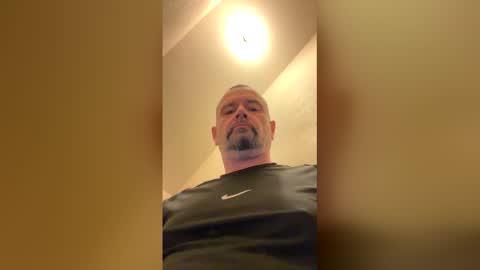 Snapshot of wombraider863 chatting on February 2026 10:52:02 PM wombraider863 online show from February 2026 10:52:02 PM