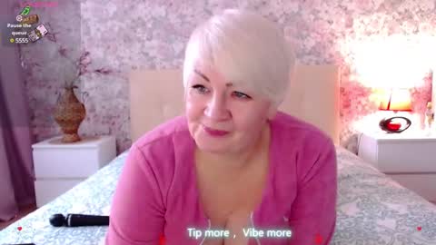 Snapshot of women_pleasures chatting on February 2025 07:05:01 AM women_pleasures online show from February 2025 07:05:01 AM