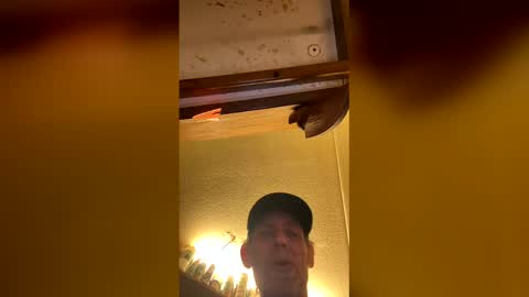 Snapshot of wonderboy3272 chatting on May 2026 09:23:02 PM guido online show from May 2026 09:23:02 PM